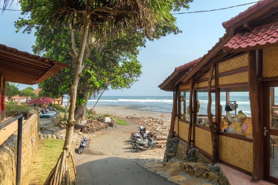 Twospaces Living At Balian Green Lagoon Exterior photo